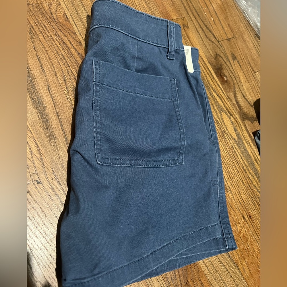 🆕 NWT a.n.a Blue high rise shorts - Picture 2 of 3